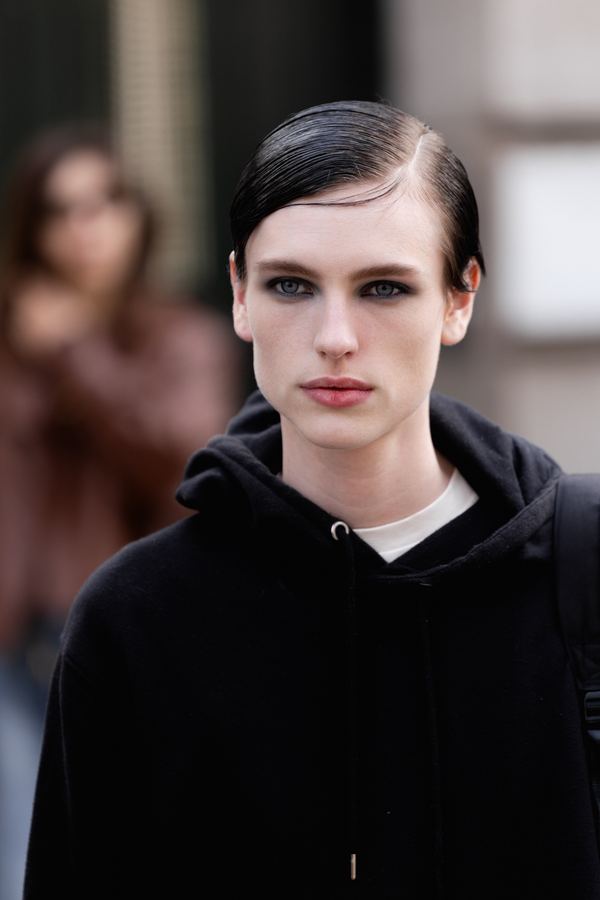 Street style at Paris Fashion Week: black hoodie, Paris