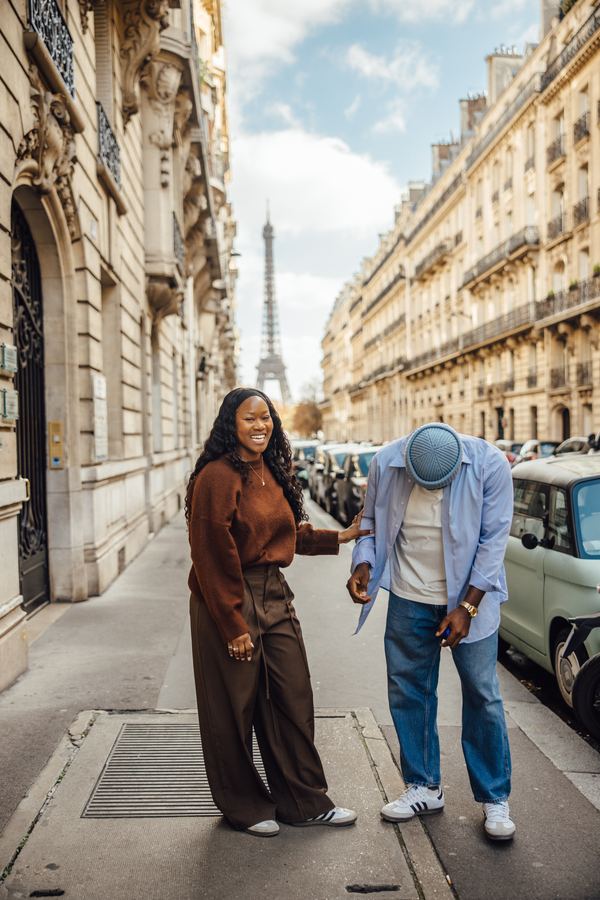 Couple, Eiffel Tower, Paris